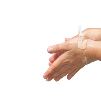 Anwendungsbild Cutiflex Pflaster beim Hände waschen