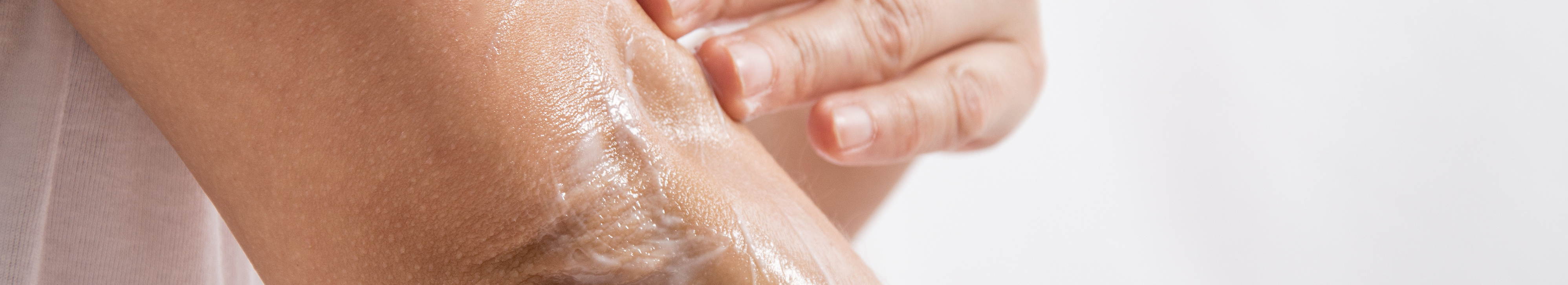 Hydrogel being applied to very dry underarm